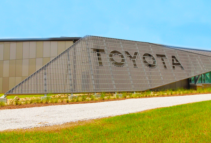 Toyota Dealership New Construction commerical roofing project